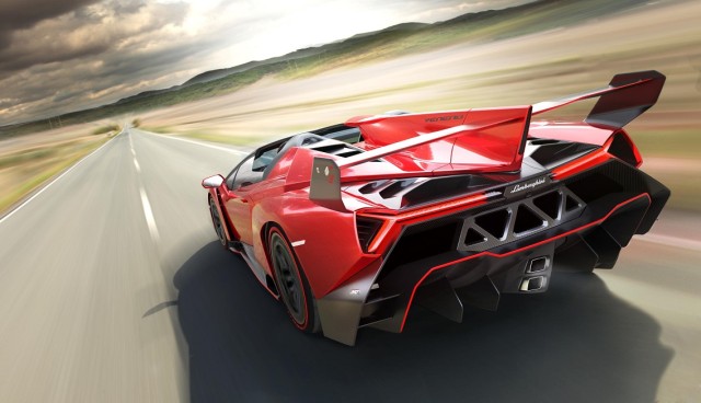 Lamborghini Veneno Roadster (1).jpg